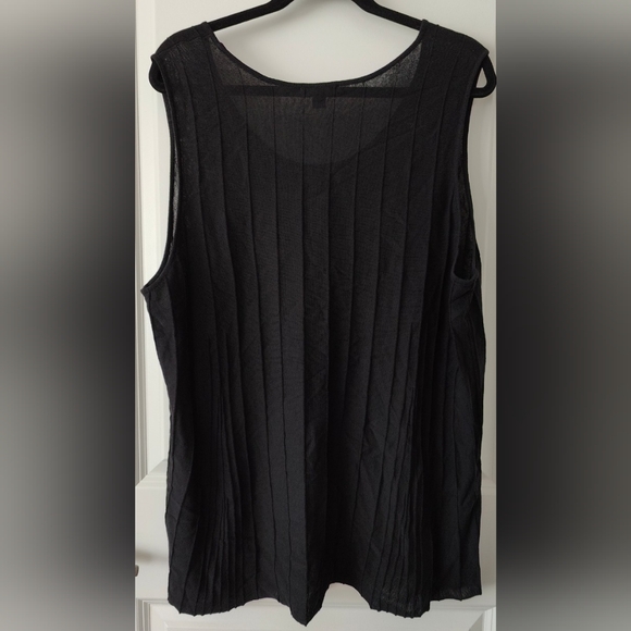 Spanner Black Tanktop - Picture 2 of 4